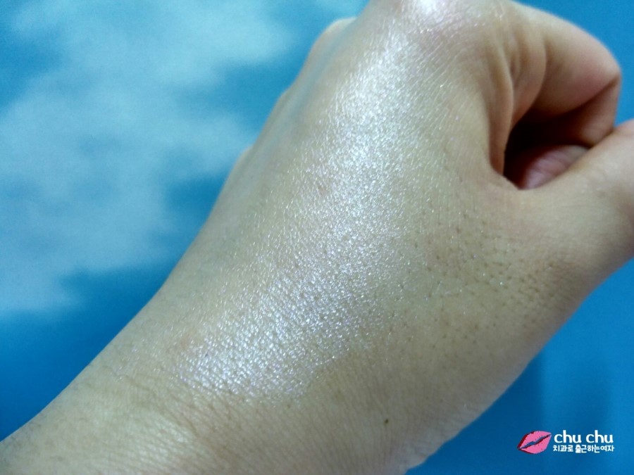 하루종일 화사한 피부, 더페이스샵 일루미네이팅 스킨프라이머 &hearts; 관련 이미지 12