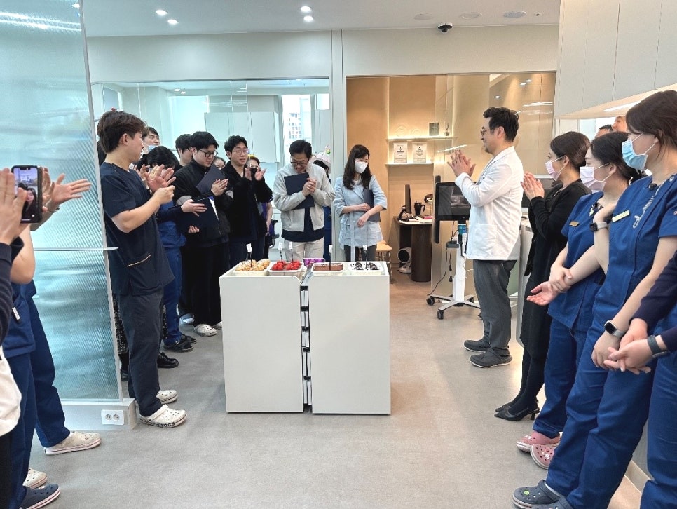 견고한 성장의 10년, 장기근속상 수여식 현장 관련 이미지 9