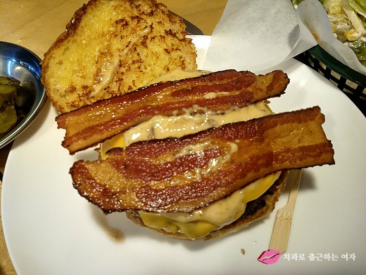 홍대 연남동 햄버거 <옥탑 OKTOP> 넘 맛있어요 ㅠㅠ 관련 이미지 12