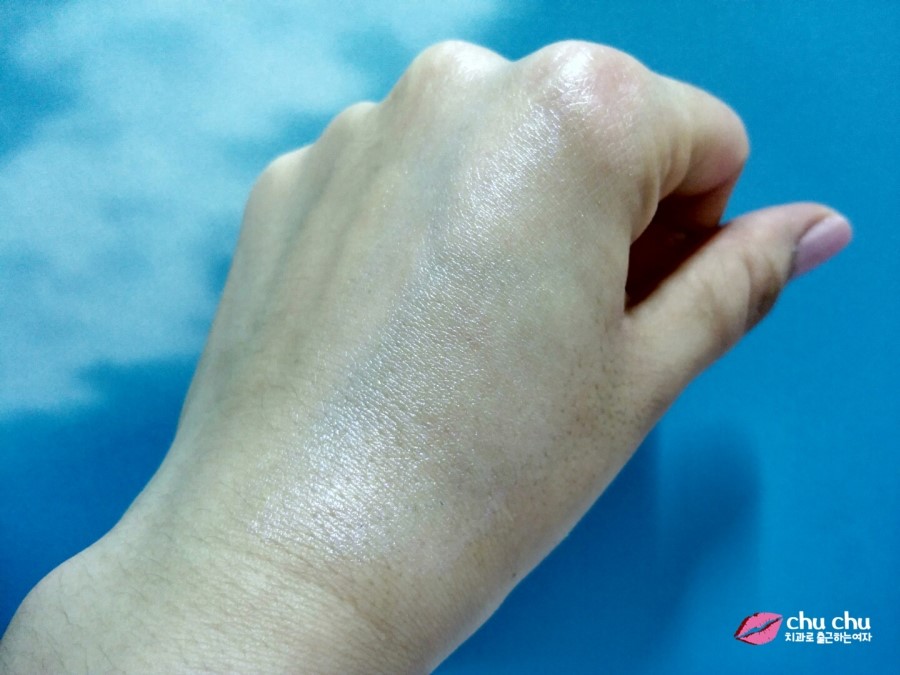 하루종일 화사한 피부, 더페이스샵 일루미네이팅 스킨프라이머 &hearts; 관련 이미지 11