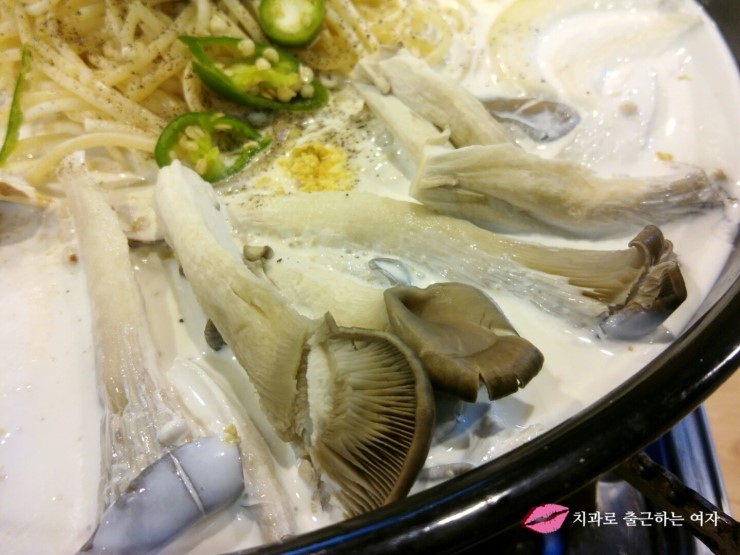 까르보나라 떡볶이, 느끼한음식 땡기는 날에 먹음 꿀맛 &hearts; (공수간) 관련 이미지 5