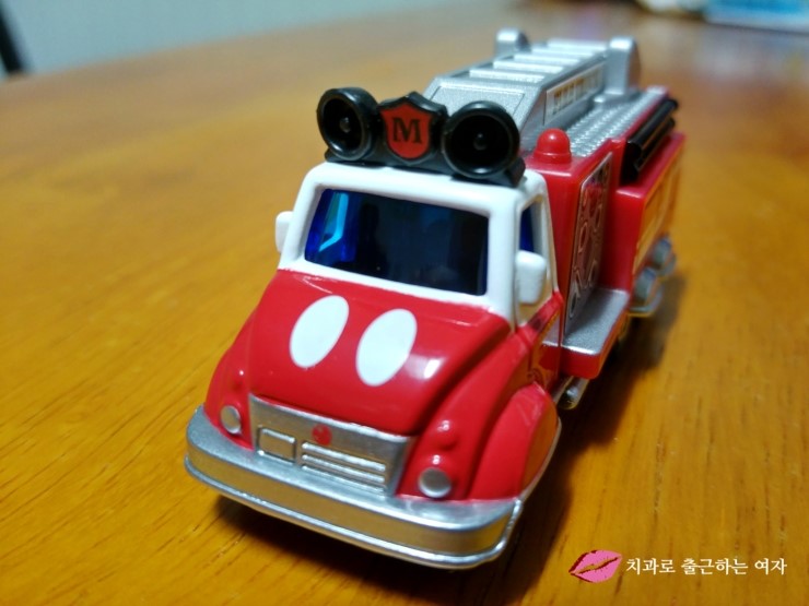 귀염둥이 토미카(TOMICA) 미키마우스 시리즈 2개 데려왔어요 &hearts; 관련 이미지 9
