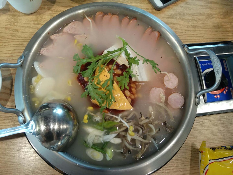 망원동 맛집 <쉐프의 부대찌개>, 피자랑 같이 먹어요! 관련 이미지 4