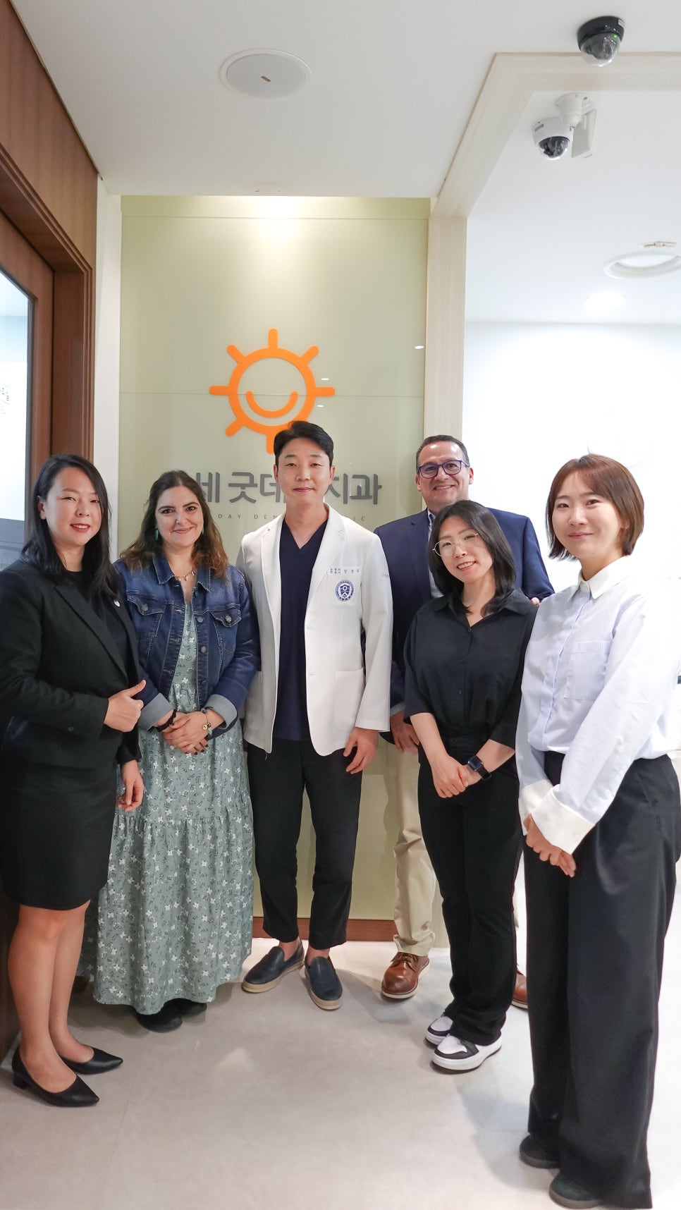 인비절라인 유럽과 태평양 지역 전문가들의 특별한 수서점 방문기 관련 이미지 4