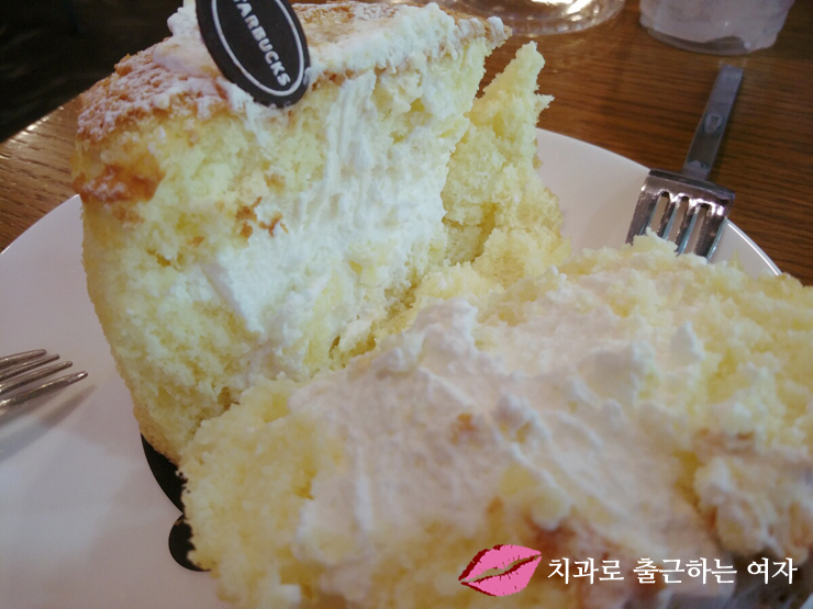 스타벅스 생크림 카스테라 & 초코 브라우니 ♡ 관련 이미지 5