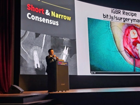 박정철 원장, 서울코엑스에서 개최된 급속골이식(i-GBR)강연현장 관련 이미지 5