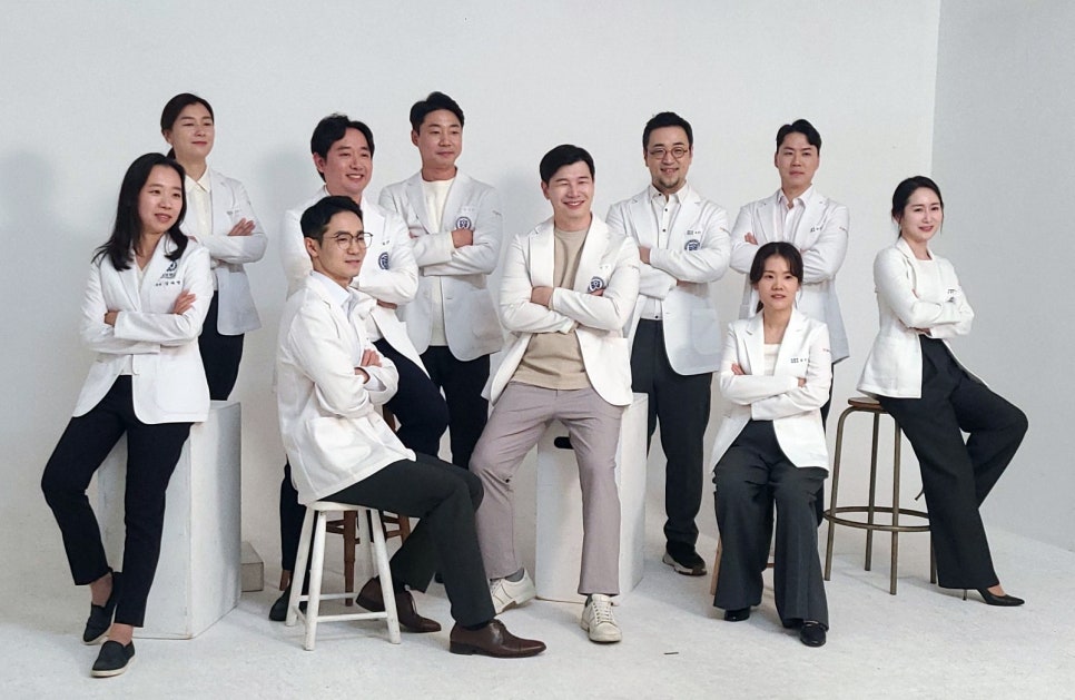 10인 의료진 프로필 촬영현장 공개ㅣ비비드스튜디오 관련 이미지 35