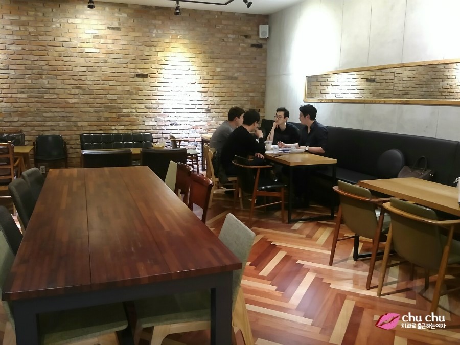 연세굿데이치과 원장님들 회의 (카페라미니타 La Minita) 관련 이미지 2