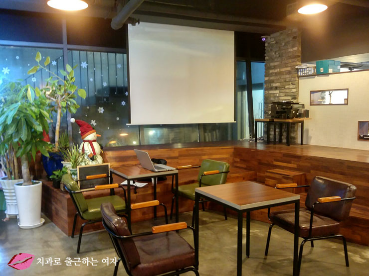 홍대 스터디카페 팀플레이스 & 국수장이 관련 이미지 2