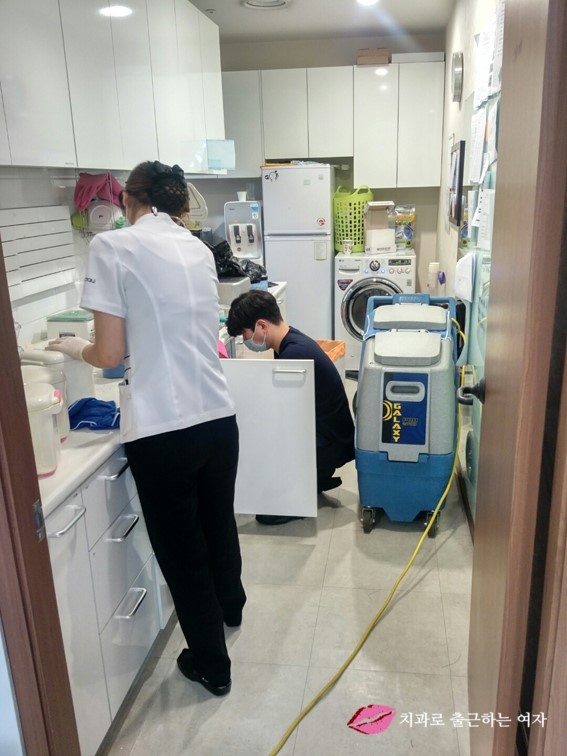 저희 치과 어제 대청소 했어요 ^^ 관련 이미지 5