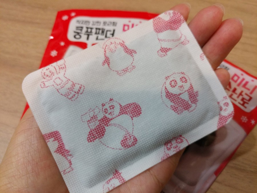 추운날씨필수템 - 올리브영 쿵푸팬더 미니손난로 &hearts; 관련 이미지 8