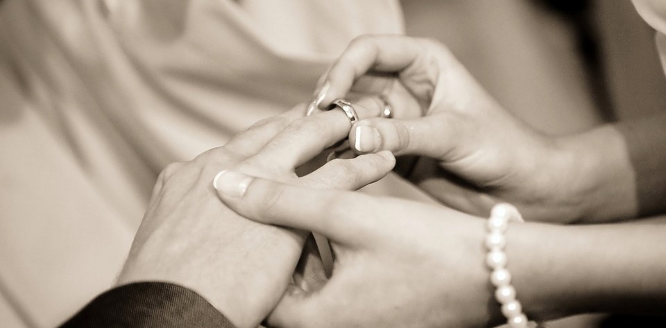 웨딩 네일 추천, 미샤 네일 (new 루시드 네일 폴리쉬 - 웨딩데이+웨딩레이스 ) 관련 이미지 1