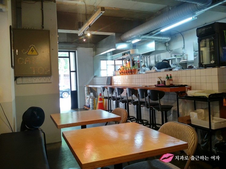 홍대 연남동 햄버거 <옥탑 OKTOP> 넘 맛있어요 ㅠㅠ 관련 이미지 1