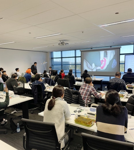 박정철 원장, 급속골이식(iGBR) 노하우를 세계각국으로! 관련 이미지 6