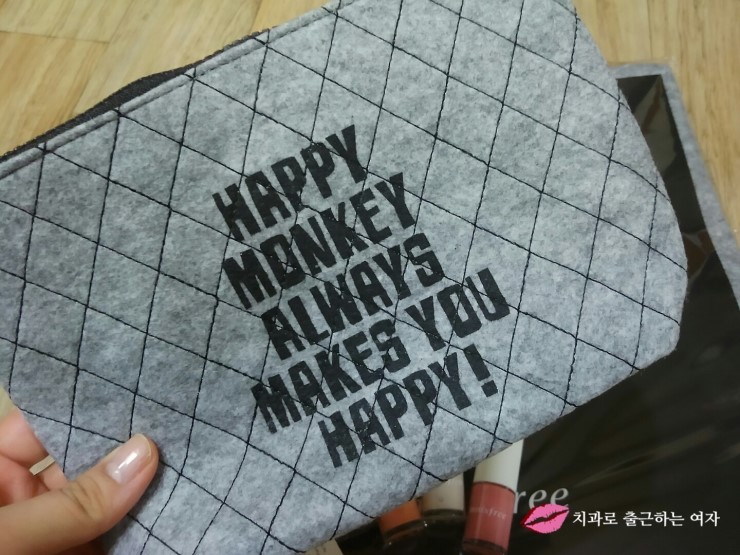 이니스프리 폴프랭크 파우치 & 에코백 (5만원 이상 구매 시) 관련 이미지 4