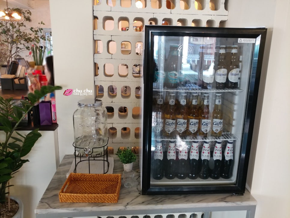 홍대역 카페 333 수박주스 관련 이미지 10