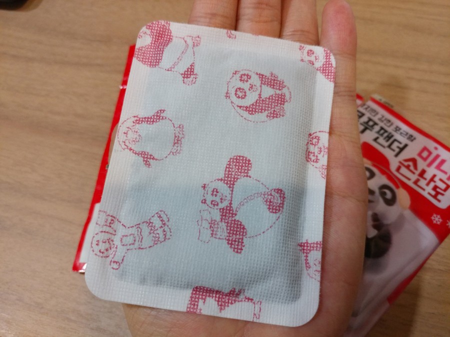 추운날씨필수템 - 올리브영 쿵푸팬더 미니손난로 &hearts; 관련 이미지 9