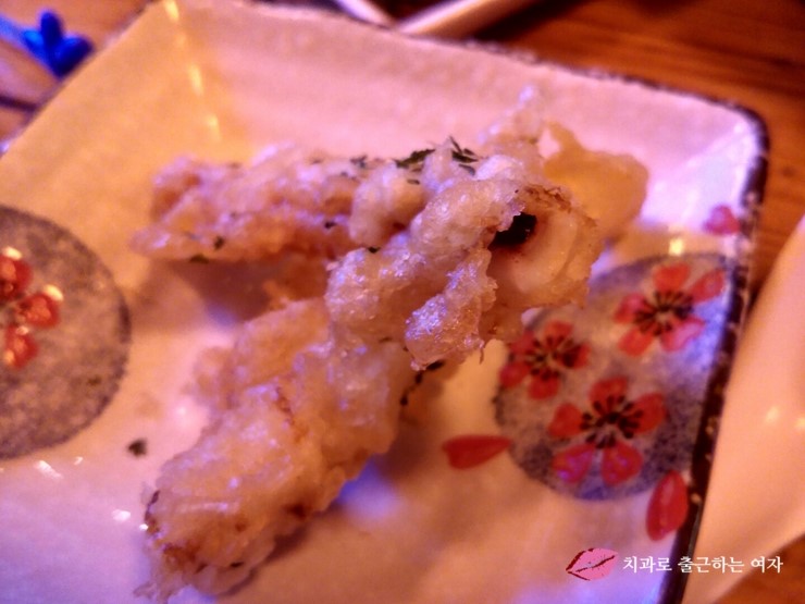 홍대 즉석떡볶이 <바로튀김>의 해물떡볶이+통통오징어튀김 냠냠 ♬ 관련 이미지 20