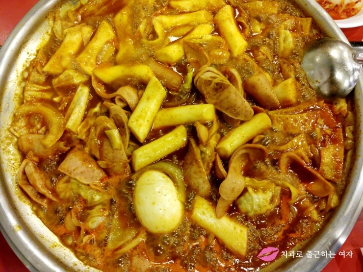 햄 가득한 놀부부대찌개 떡볶이 관련 이미지 2