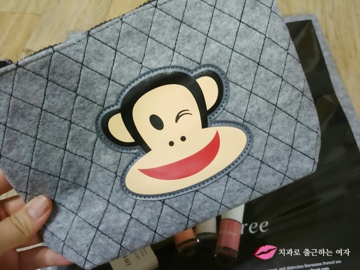 이니스프리 폴프랭크 파우치 & 에코백 (5만원 이상 구매 시) 관련 이미지 3