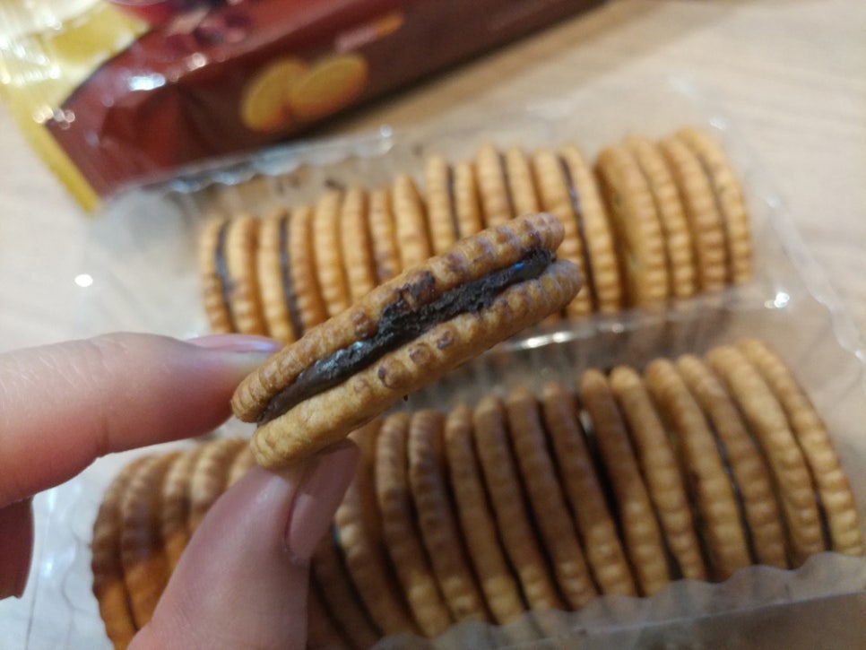 수입과자 초코 크림 샌드위치 크래커 관련 이미지 5