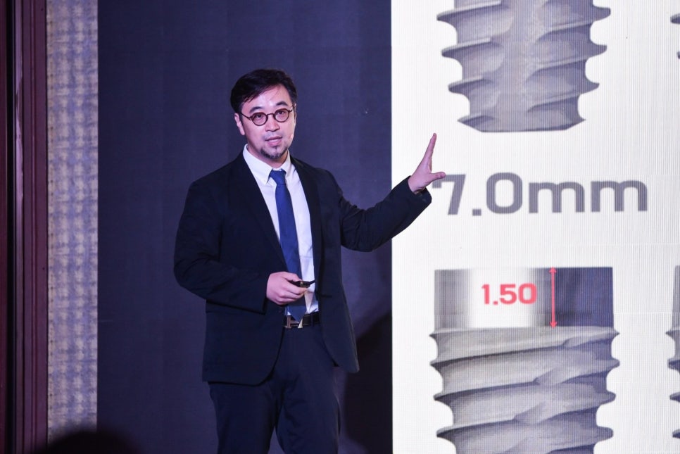 박정철 교수님, 태국 방콕에서 개최된 &lsquo;덴티움 임플란트&rsquo; 특별강연 진행 관련 이미지 4