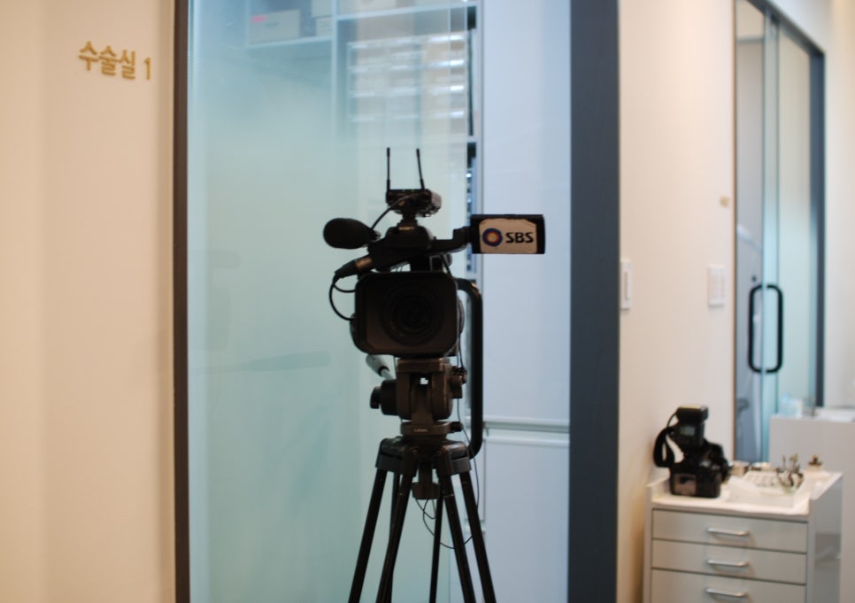 [이성화 원장님] SBS 모닝와이드 &lsquo;똑똑한 임플란트 관리법&rsquo; 출연 관련 이미지 1