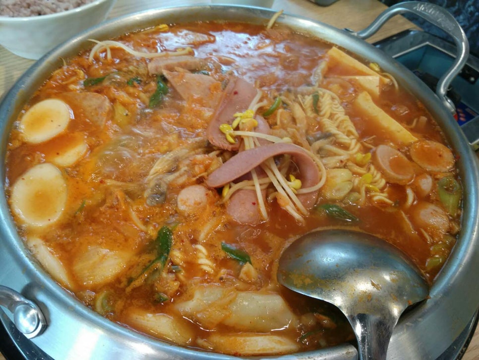 망원동 맛집 <쉐프의 부대찌개>, 피자랑 같이 먹어요! 관련 이미지 8