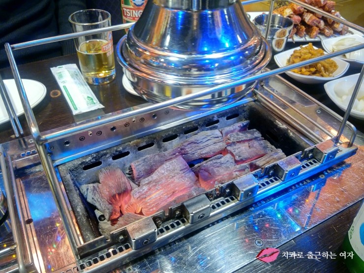 홍대 양꼬치 & 칭타오, 여기에 꿔바로우까지 배부르게 냠냠 &hearts; 관련 이미지 1