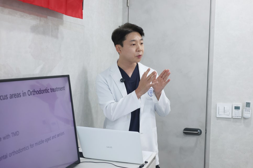 연세굿데이치과를 방문한 대만 치과의사들과의 뜻깊은 교류 현장! 관련 이미지 8