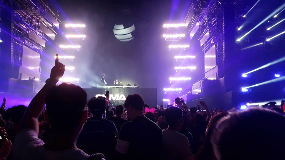 EDM 페스티벌 꼭 챙겨야할 것들.... 관련 이미지 2