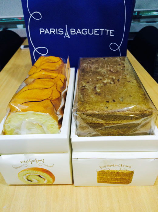 맛있는 파리바게트 롤케익 & 스폰지케익 선물 받았어용 ♡ 관련 이미지 3