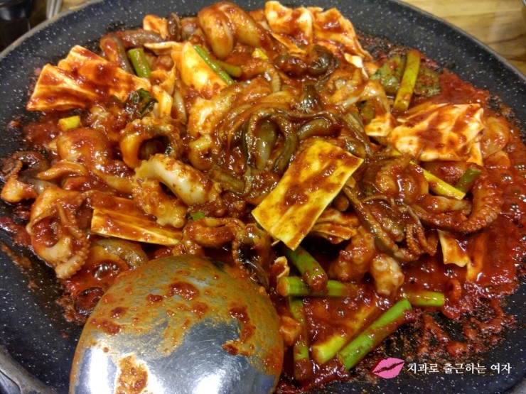 홍대 매운 쭈꾸미 "홍스쭈꾸미" 오랜만! 알마니볶음밥도 최고 ♥ 관련 이미지 2