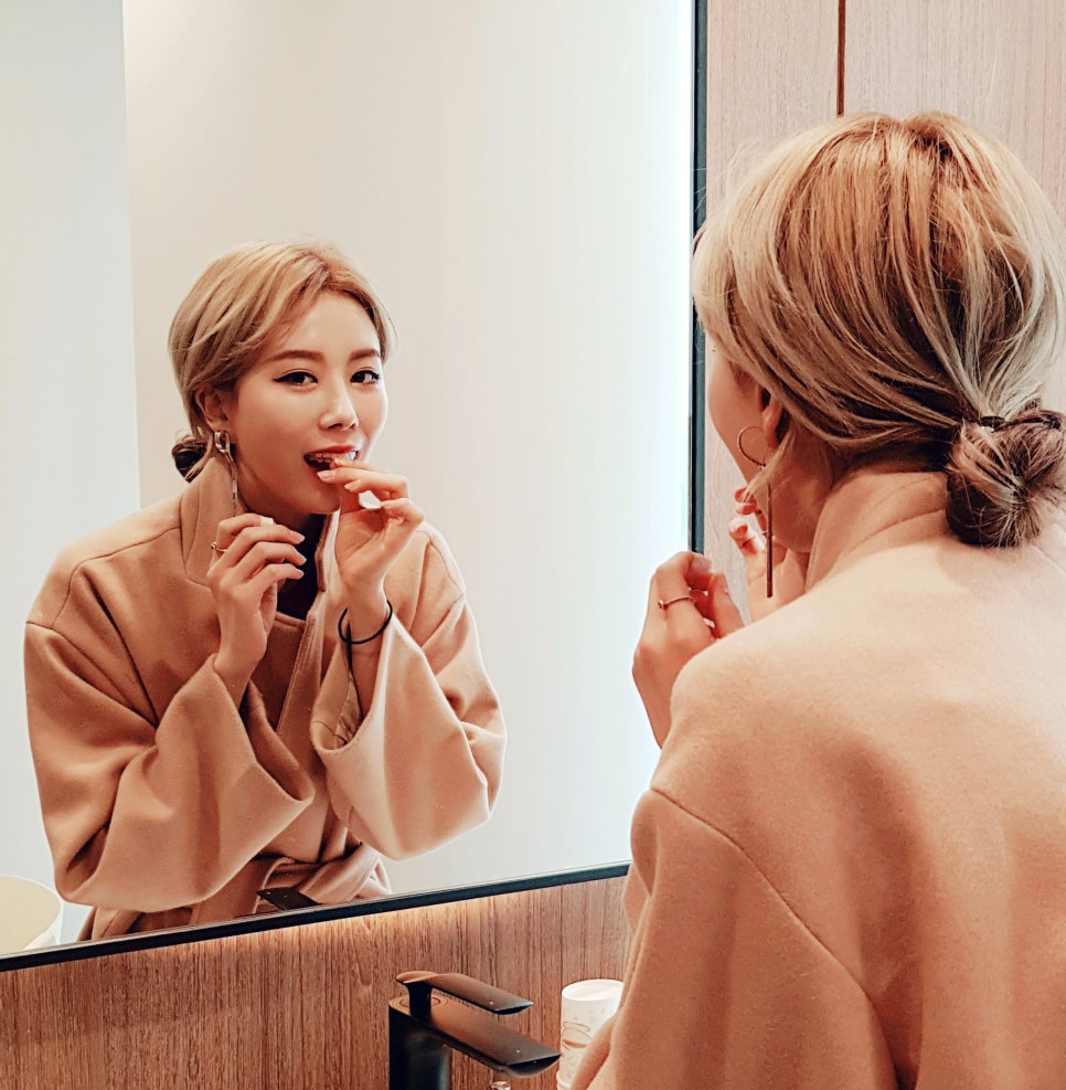 사당역치과 아직도 눈치보며 웃나요 관련 이미지 1