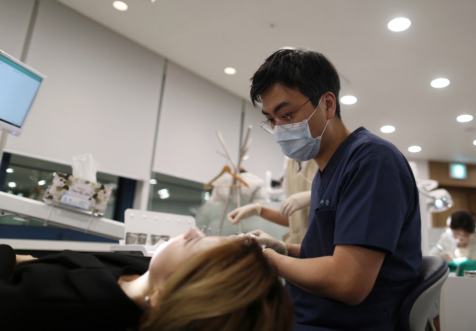 앞니교정잘하는곳 큰 효과를 보고싶다면 관련 이미지 2