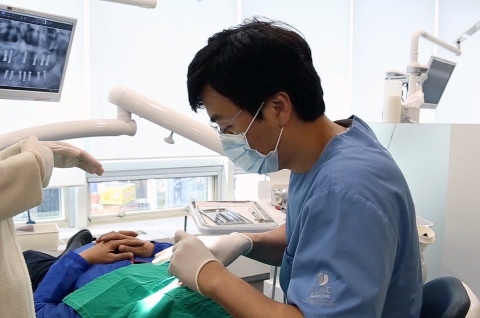 임플란트틀니비용 잇몸으로 씹지 말고 관련 이미지 3