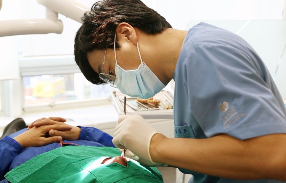어금니임플란트비용 다시 수월하게 씹고싶다면 관련 이미지 2
