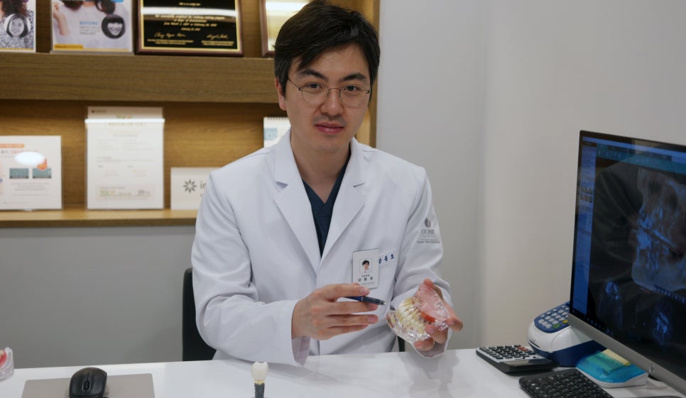 관악구치과 틀니의 씹는 한계를 개선해준 방법을 관련 이미지 1