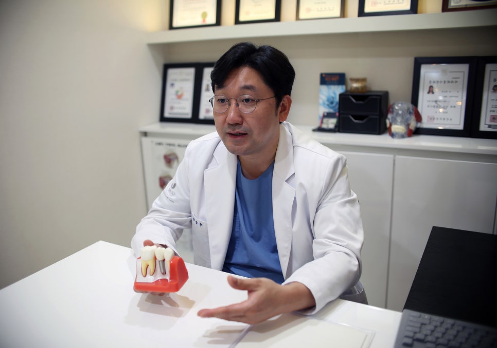 노인임플란트틀니 망설이는 분들을 위하여 관련 이미지 6