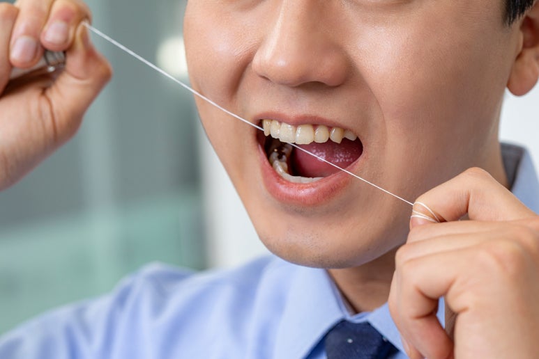 임플란트 오래 쓰려면 이렇게 하세요 관련 이미지 9