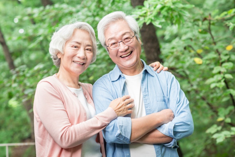 미소를 찾아주는 임플란트 관련 이미지 1
