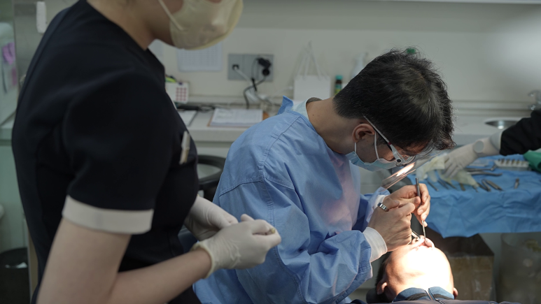 The Importance of Choosing the Right Implant Clinic image 9