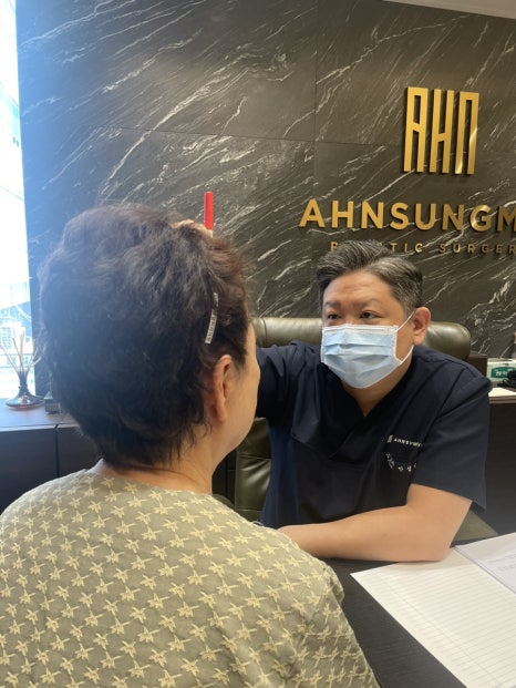 눈썹 거상 수술 후 30일 경과, 1년 경과 관련 이미지 7