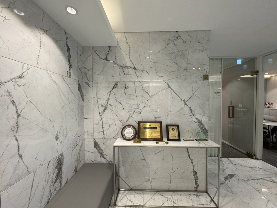 눈밑지방재배치 재수술이 가능할까요? 수술 후 7일 경과 관련 이미지 10