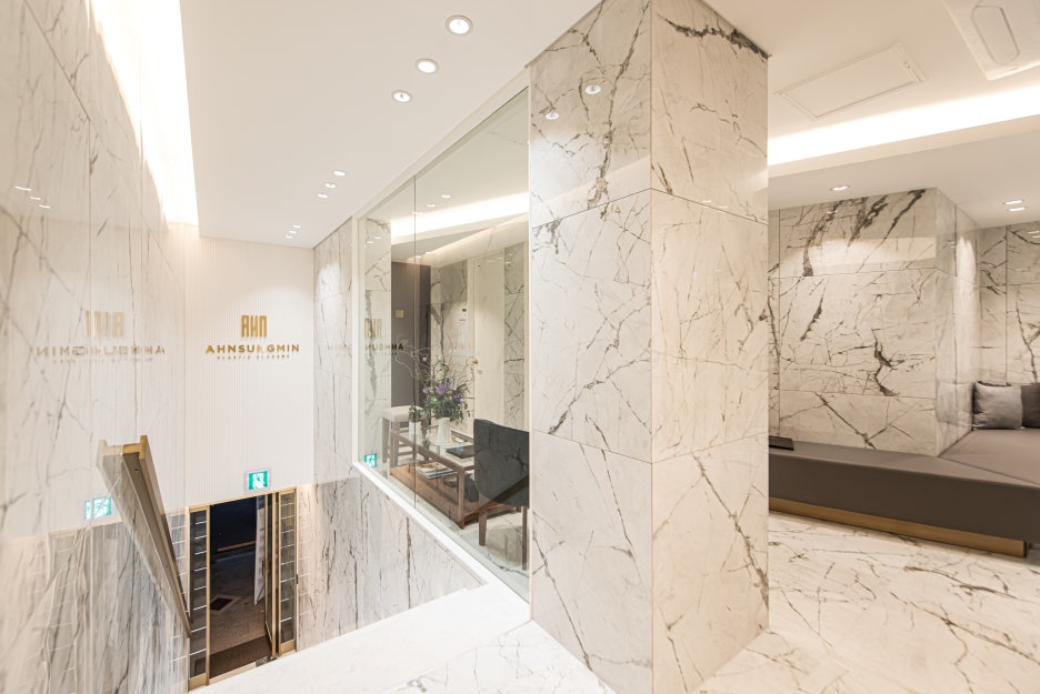 문정동성형외과 눈밑지방재배치로 동안 효과를 관련 이미지 2