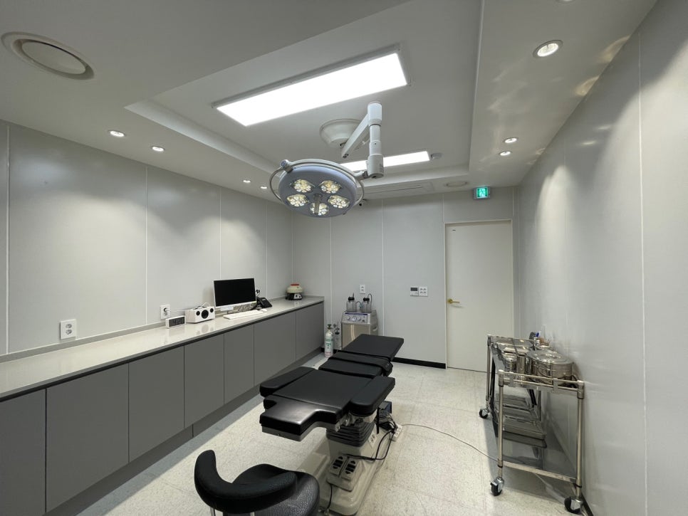 눈꺼풀처짐 노안이미지로 걱정이라면 관련 이미지 4