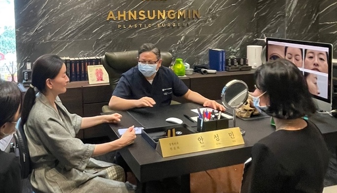 눈매교정 수술 후 6개월 경과 관련 이미지 5