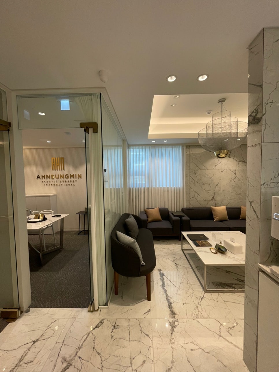 쌍꺼풀수술비용 만족스러운 변화를 관련 이미지 7