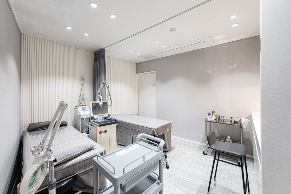 문정동성형외과 눈밑지방재배치로 동안 효과를 관련 이미지 5