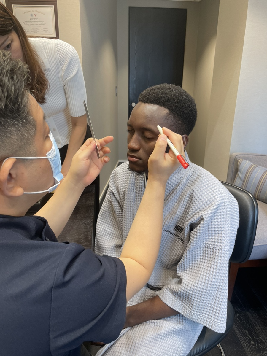 선천성 안검하수 짝짝이 눈매교정 재건수술[성형외과 전문의 안성민] 관련 이미지 6